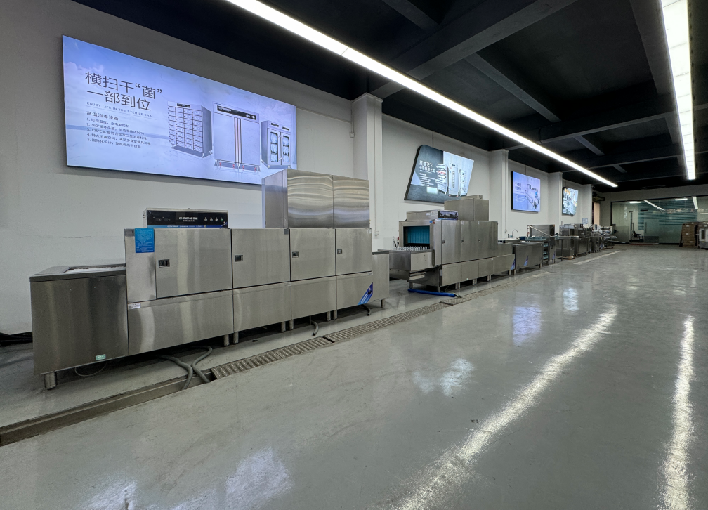 Long Line Dishwasher: High-Capacity, Efficient Cleaning for Busy Commercial Kitchens Long Line Dishwasher: High-Capacity, Efficient Cleaning for Busy Commercial Kitchens